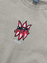 Load image into Gallery viewer, Mv2 Flora embroidered tee